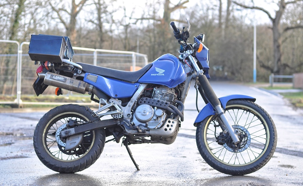 Honda nx650 Dominator РѕР±РѕРё